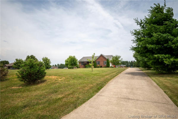 9144 S ROSEMARY LN, PEKIN, IN 47165, photo 3 of 48