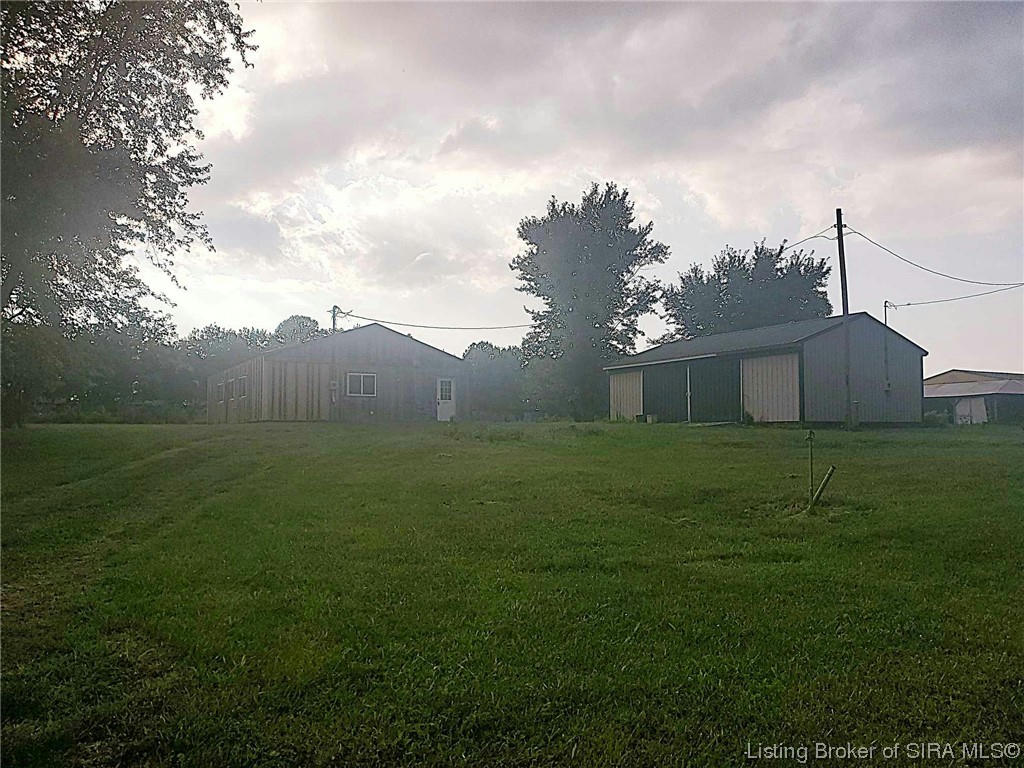 1725 W PRIVATE ROAD 930 S, COMMISKEY, IN 47227, photo 1 of 4